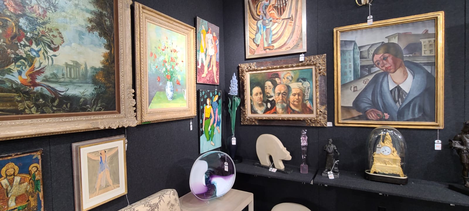 Showplace Luxury Art Design Vintage: A Paradise for Art Collectors