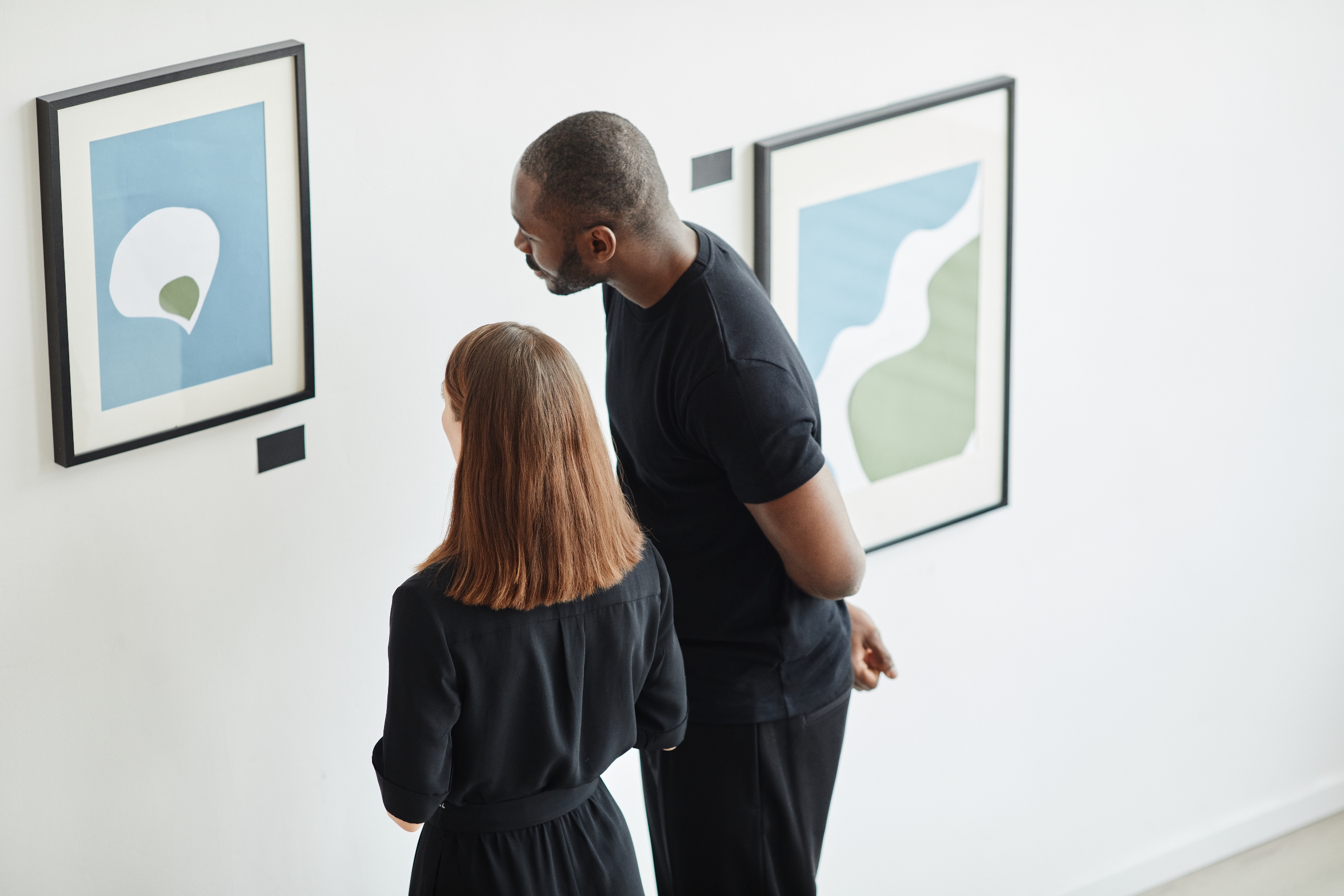 How Art Advisory Works: From Discovery to Acquisition